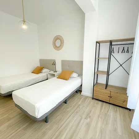 Apartment Gran Via 3000 *