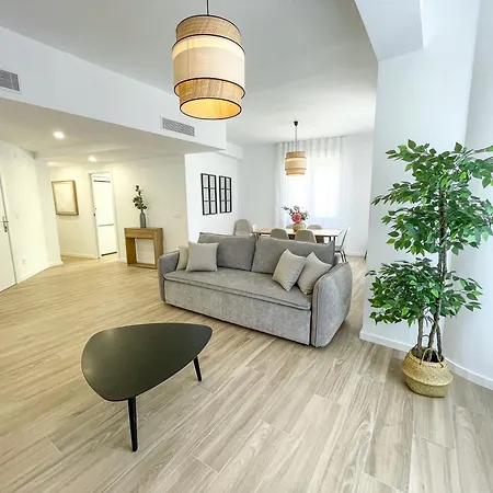 Appartement Gran Via 3000 *